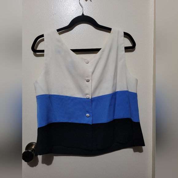 Womans 2 piece jacket set - Picture 4 of 4